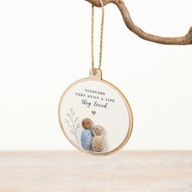 an elegant round resin hanger featuring minimalist pebble design