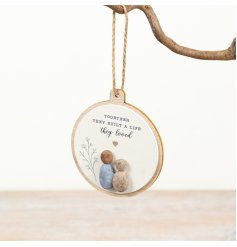 delightful round resin hanger showcasing pebble-inspired 3D art