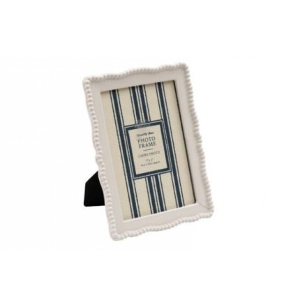 Scalloped Beaded Picture Frame,13cm 