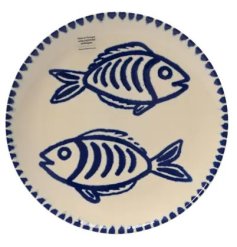 a charming fish design plate 