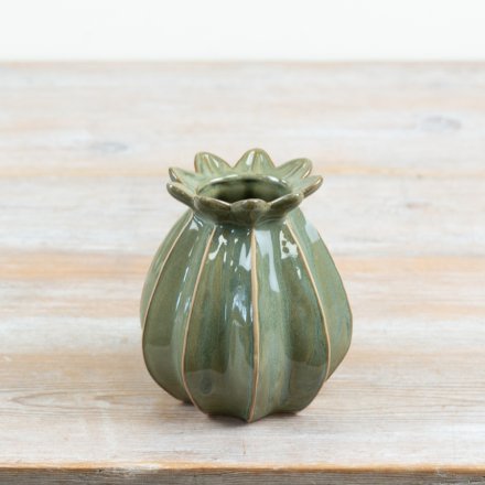 a stylish green poppy scalloped vase 