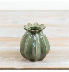 a stylish green poppy scalloped vase 