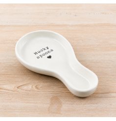  Traditional spoon-shaped tea bag holder 