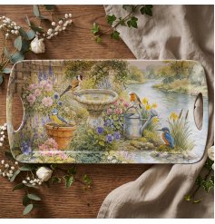 An eye-catching addition to any kitchen counter or coffee table display