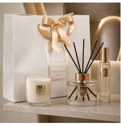 An elegant gift collection inspired by Jo Malone’s timeless fragrance, ideal for memorable celebrations