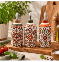 Three petite oil bottles inspired by Tuscany, ideal for elegant kitchen use