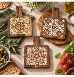 Elegant Tuscany-inspired cheese boards for delightful serving
